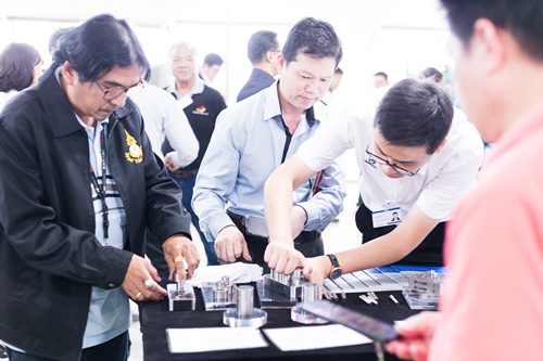 Machine Tech organized the “Ultra-Fine Surface Machining Technology” Workshop