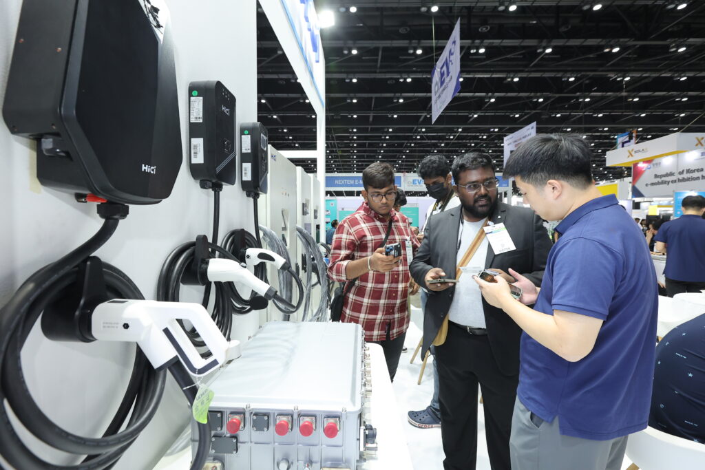 อินฟอร์มาฯ สานต่อความร่วมมือ สมาคมยานยนต์ไฟฟ้าไทย จัดงาน “Electric Vehicle Asia 2024” ยกระดับการผลิตไทยสู่การเปลี่ยนแปลงอุตสาหกรรมยานยนต์ไฟฟ้าระดับโลก