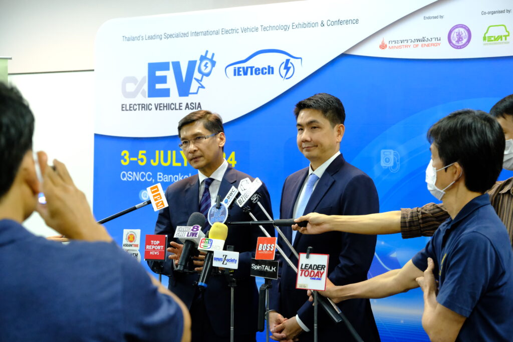 อินฟอร์มาฯ สานต่อความร่วมมือ สมาคมยานยนต์ไฟฟ้าไทย จัดงาน “Electric Vehicle Asia 2024” ยกระดับการผลิตไทยสู่การเปลี่ยนแปลงอุตสาหกรรมยานยนต์ไฟฟ้าระดับโลก