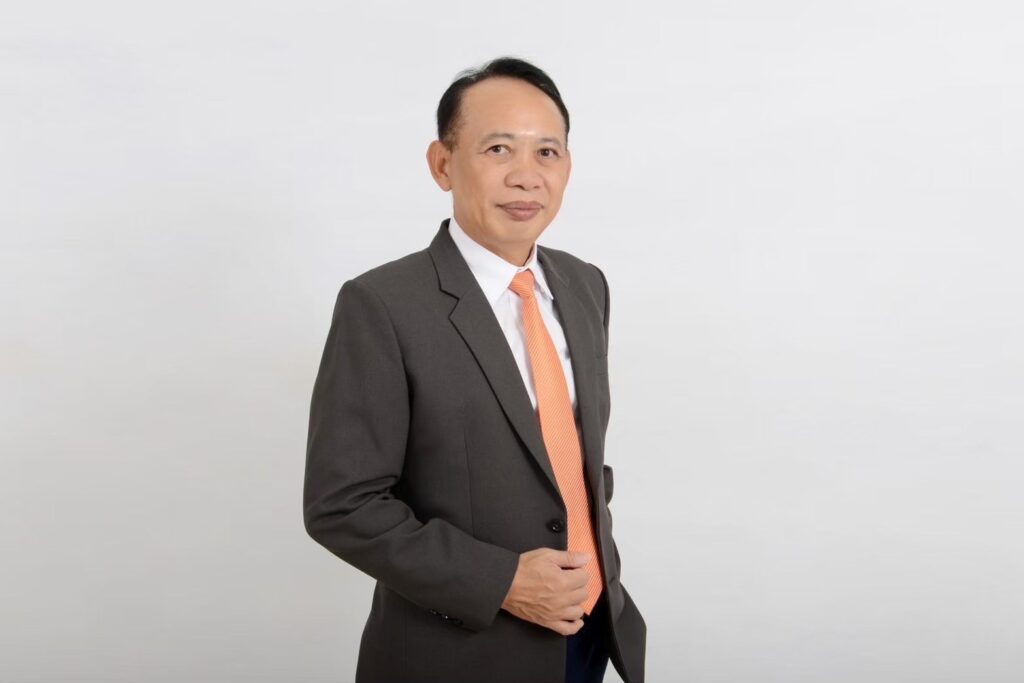 Dr. Prasert Sinsukprasert, Permanent Secretary of the Ministry of Energy