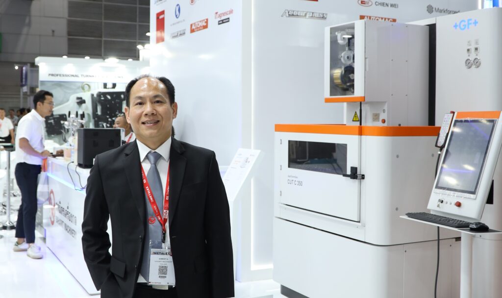 Somkiet Aphipatworachot , Sales Engineer Machine Tools Division