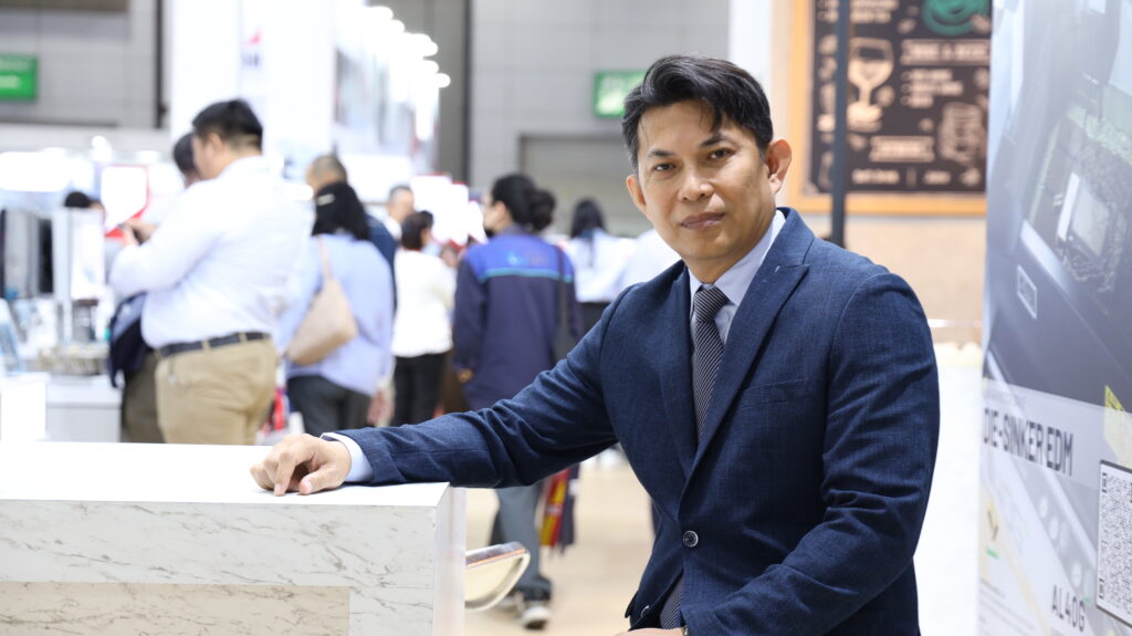 Wittaya Taweedech , General Manager