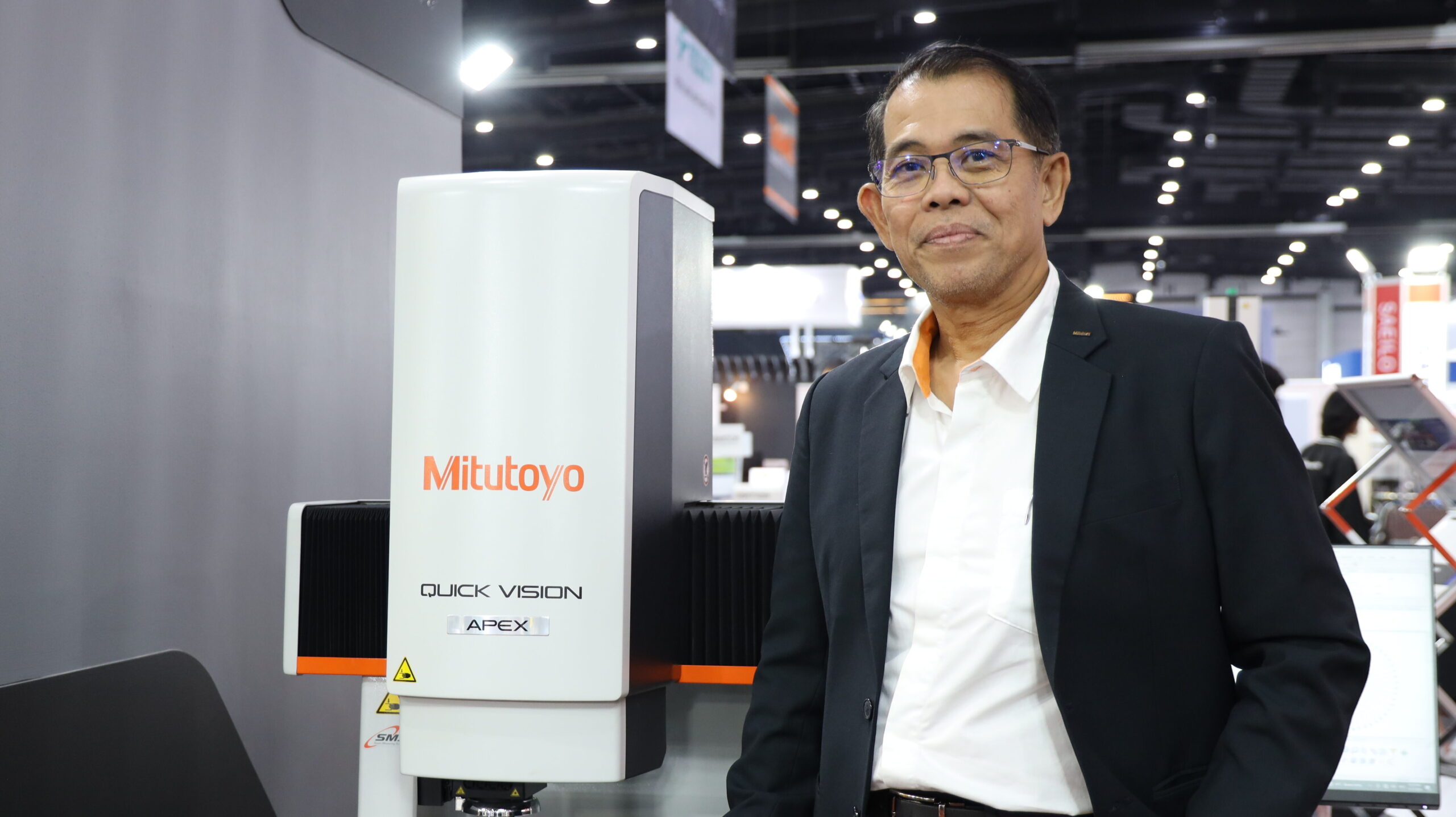 Kawee Boonsuwan , General Manager