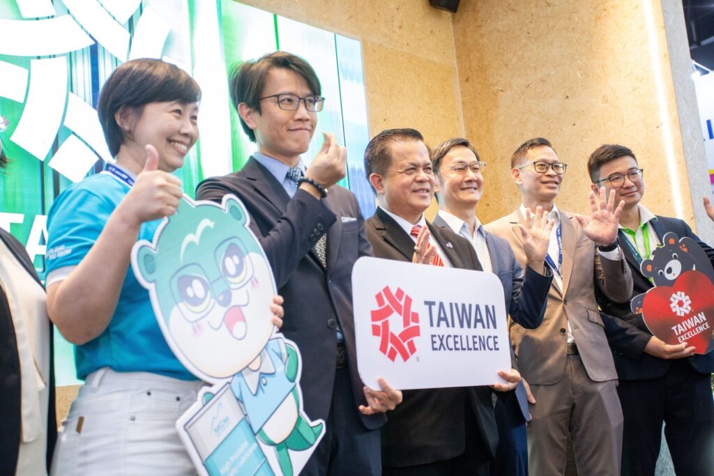 Manufacturing Expo 2025: Gearing Up for Green and Smart Manufacturing Powered by AI