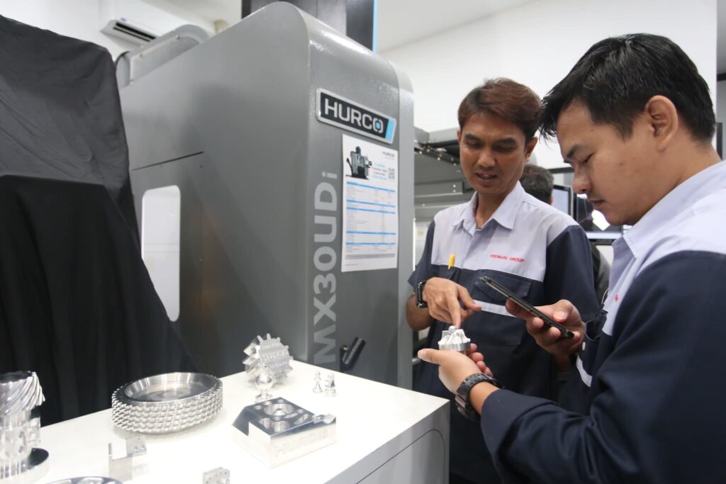 5-Axis-Machining Centers – VMX 30UDi