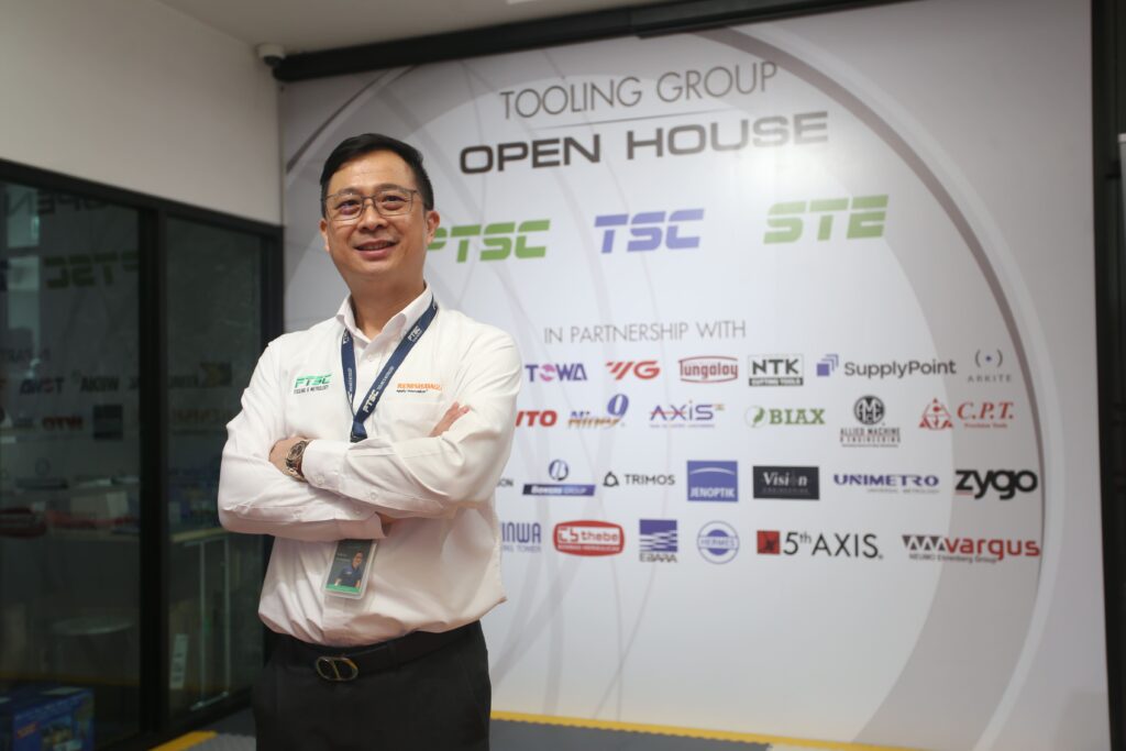 Mr. Rungsimon Sompornnimitkul - Managing Director of Precision Tooling Services Co.,Ltd
คุณรังสิมันต์ สมพรนิมิตรกุล - Managing Director of Precision Tooling Services Co.,Ltd