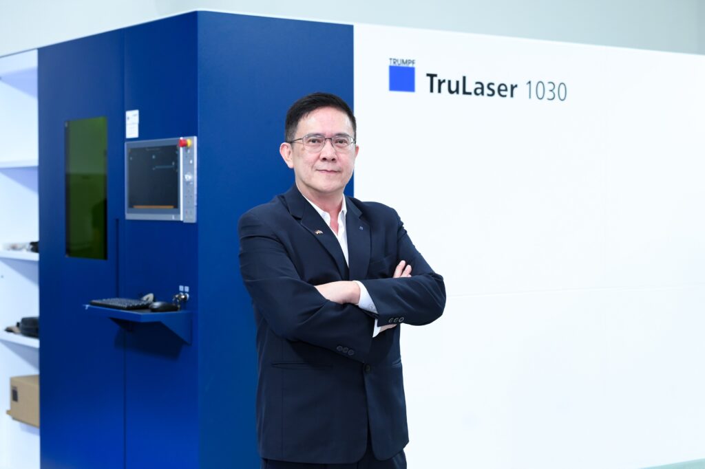 Mr. Decha Lertvilaisak, Country Manager for Thailand and the Philippines
คุณเดชา เลิศวิไลศักดิ์ ผู้จัดการประจำประเทศไทยและฟิลิปปินส์