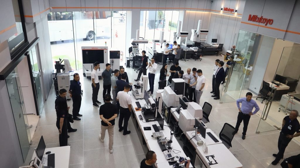 Japanese Automotive Innovation: Leading the World into the Future with Sustainable Technology