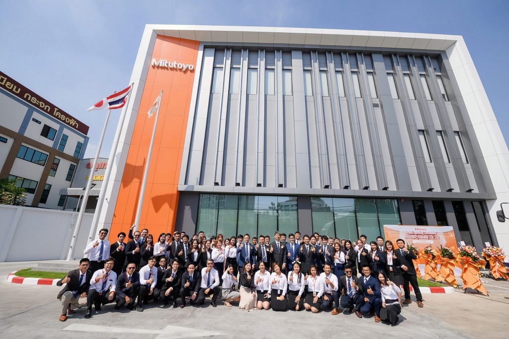 Japanese Automotive Innovation: Leading the World into the Future with Sustainable Technology