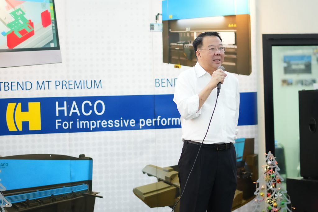 กรรมการผู้จัดการกล่าวในงานเปิดตัวเครื่อง WinTery