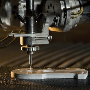 เครื่องตัดวอเตอร์เจ็ท Waterjet Flow Mach 200c: พลังและความคุ้มค่าในงานอุตสาหกรรม