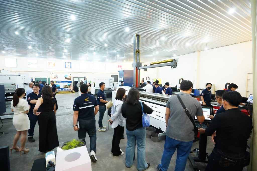 สาธิตการทำงานเครื่อง Fiber Laser WinTery สำหรับอุตสาหกรรม