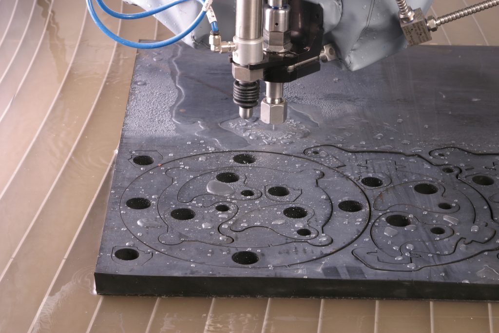 เครื่องตัดวอเตอร์เจ็ท Waterjet Flow Mach 200c by Siam Anankit